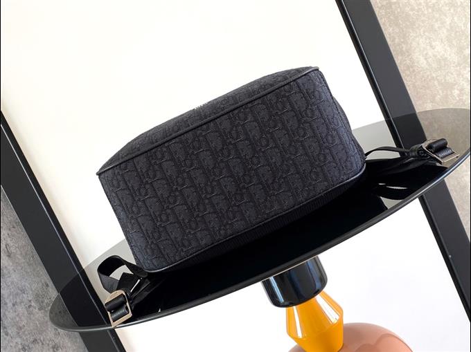 2025228Y550P203431839