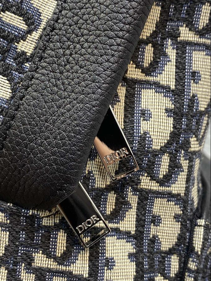 2025228Y550P214910887