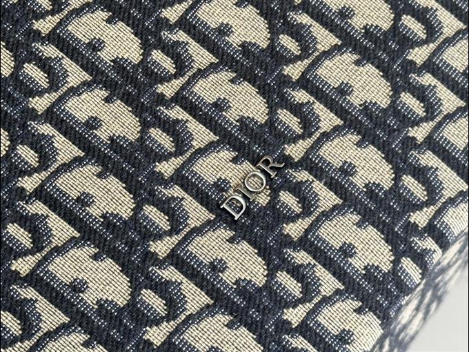 2025228Y650P203441795