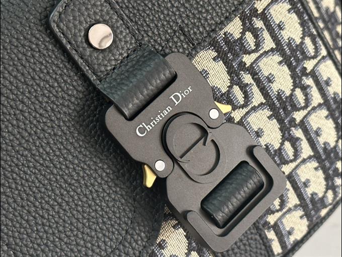 2025228Y680P20344294