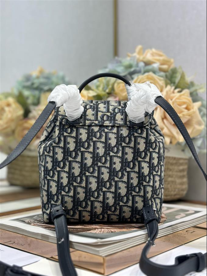 2025228Y700P20335540