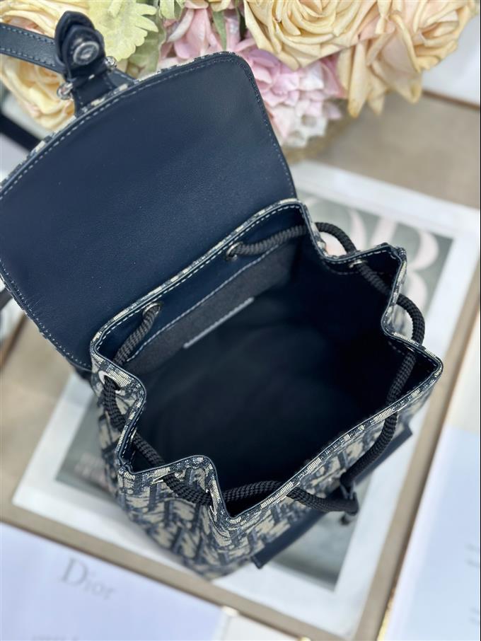 2025228Y700P20335587