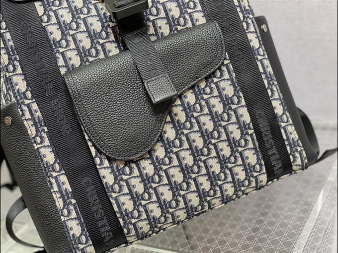 2025228Y750P203355368