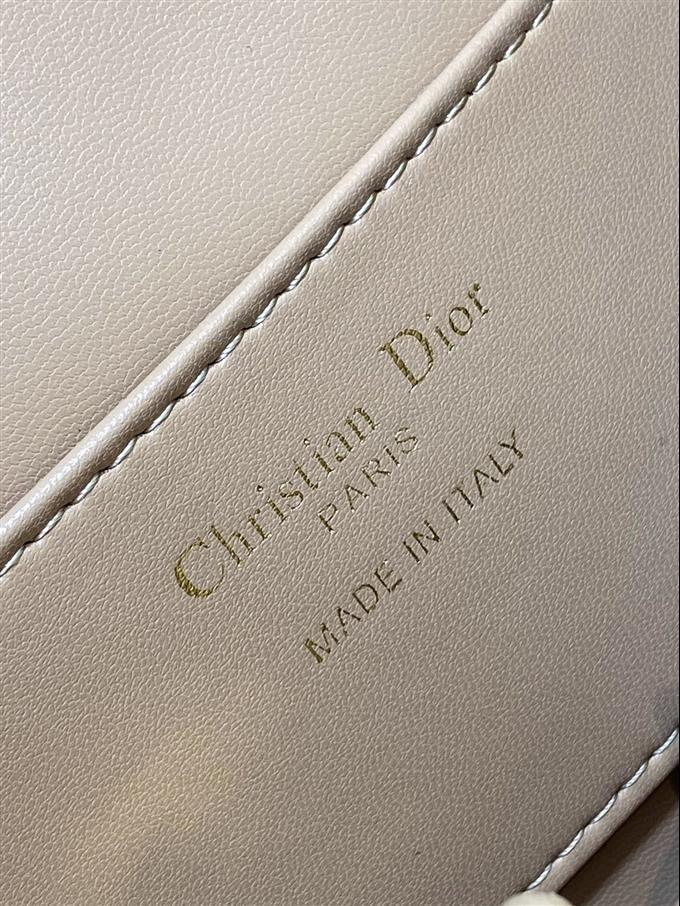 2025228Y800P203352753