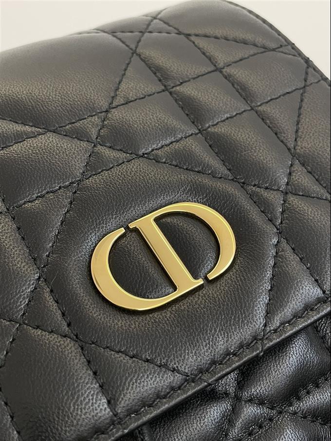 2025228Y880P203357794