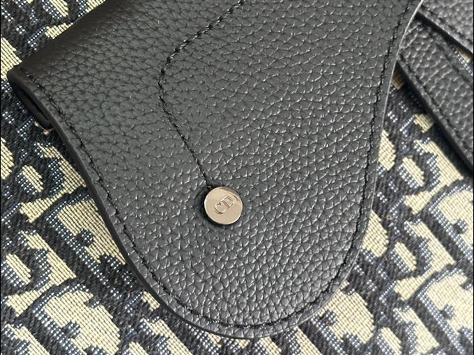 2025228Y900P203443780