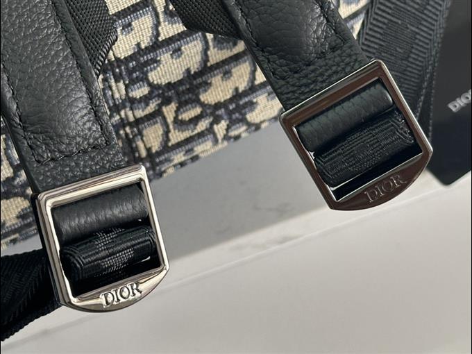 2025228Y900P203443796