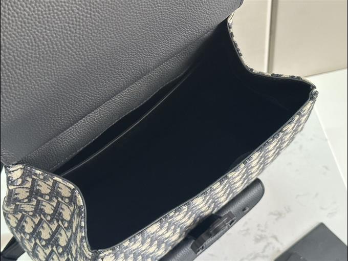 2025228Y900P203443828