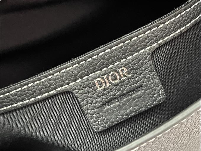 2025228Y950P203444111