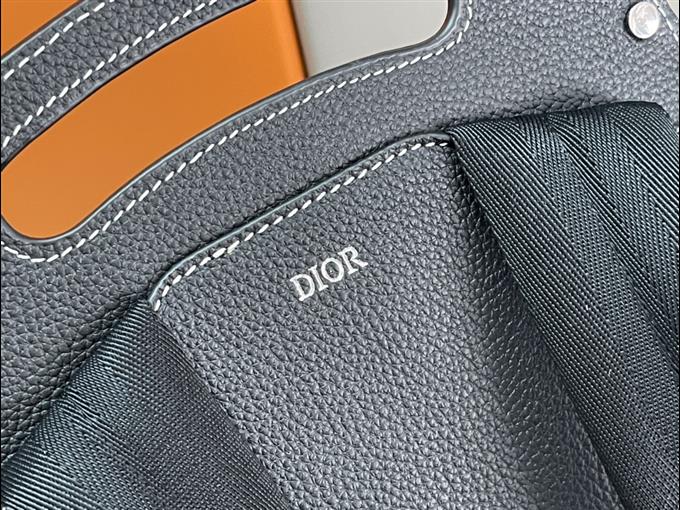 2025228Y950P20344449