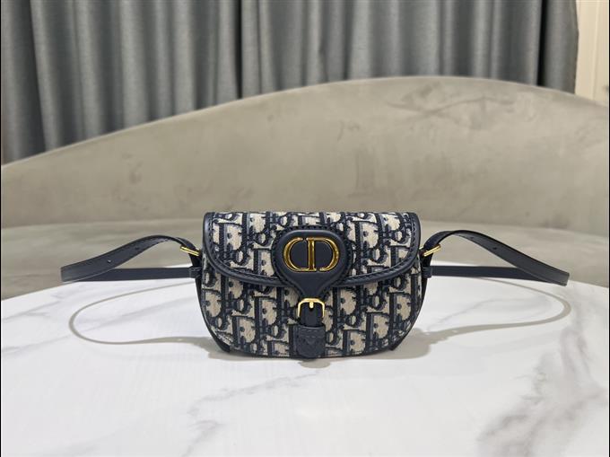 2025228Y550P21011364