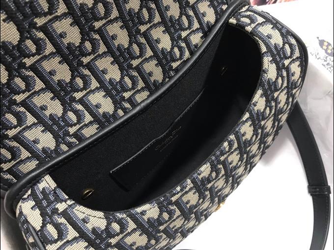 2025228Y600P21013717