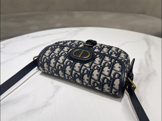 2025228Y600P21014123