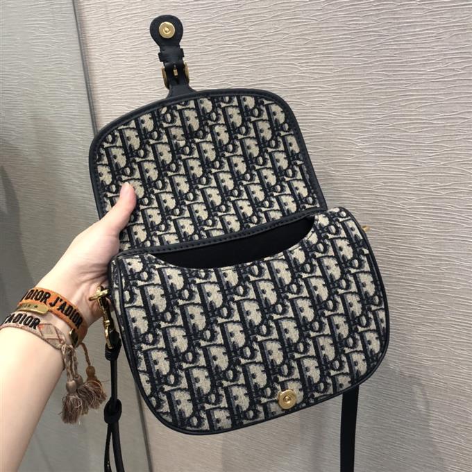 2025228Y600P21014683