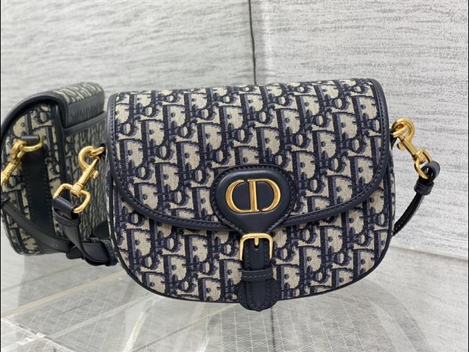 2025228Y600P21014746