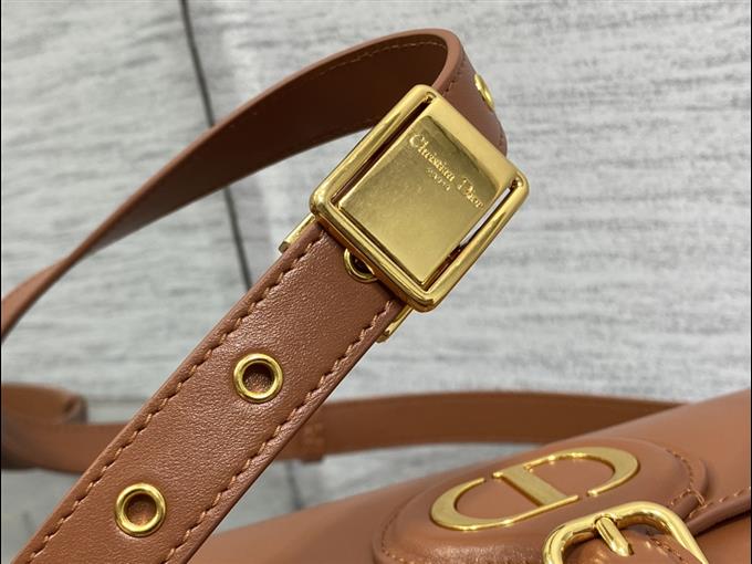 2025228Y620P21015797