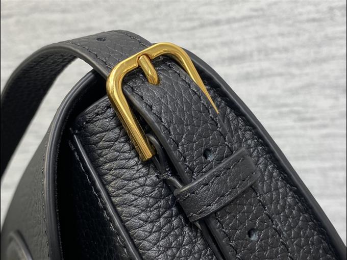 2025228Y650P21016364