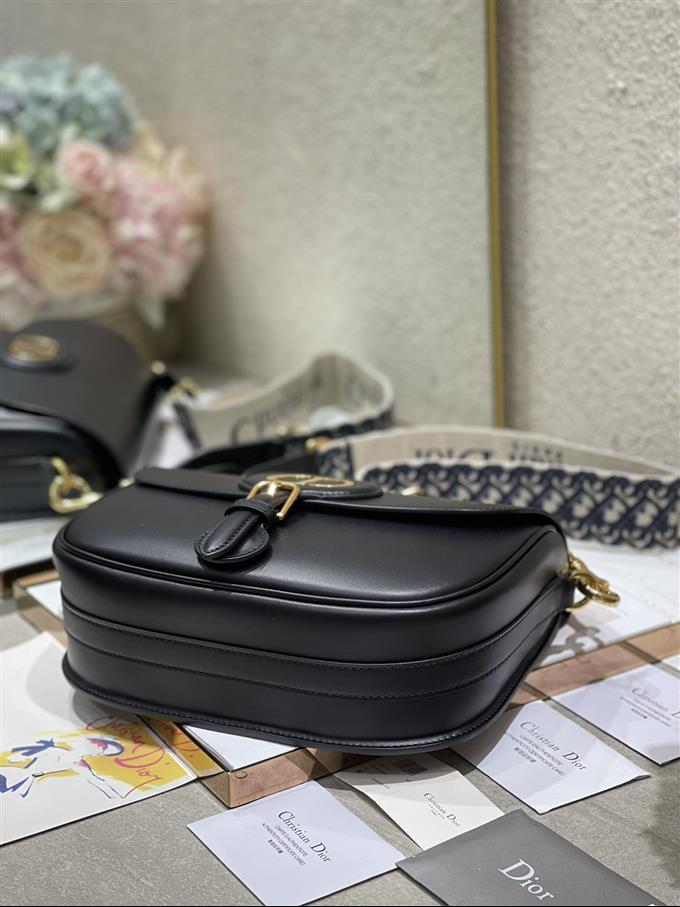 2025228Y730P21017951