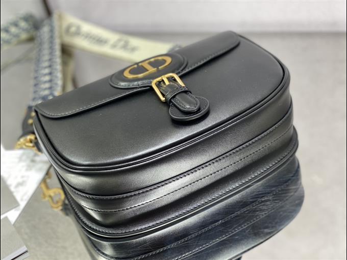 2025228Y730P21018366