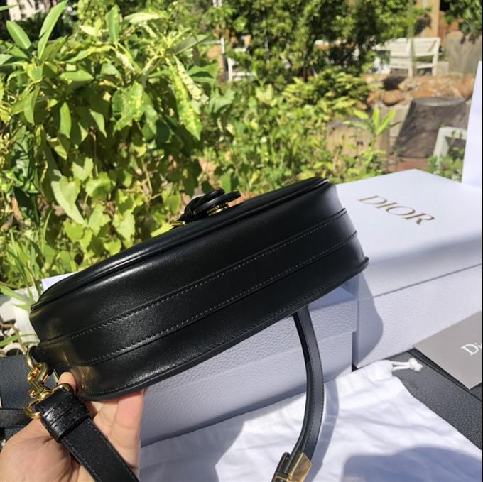 2025228Y880P21010841