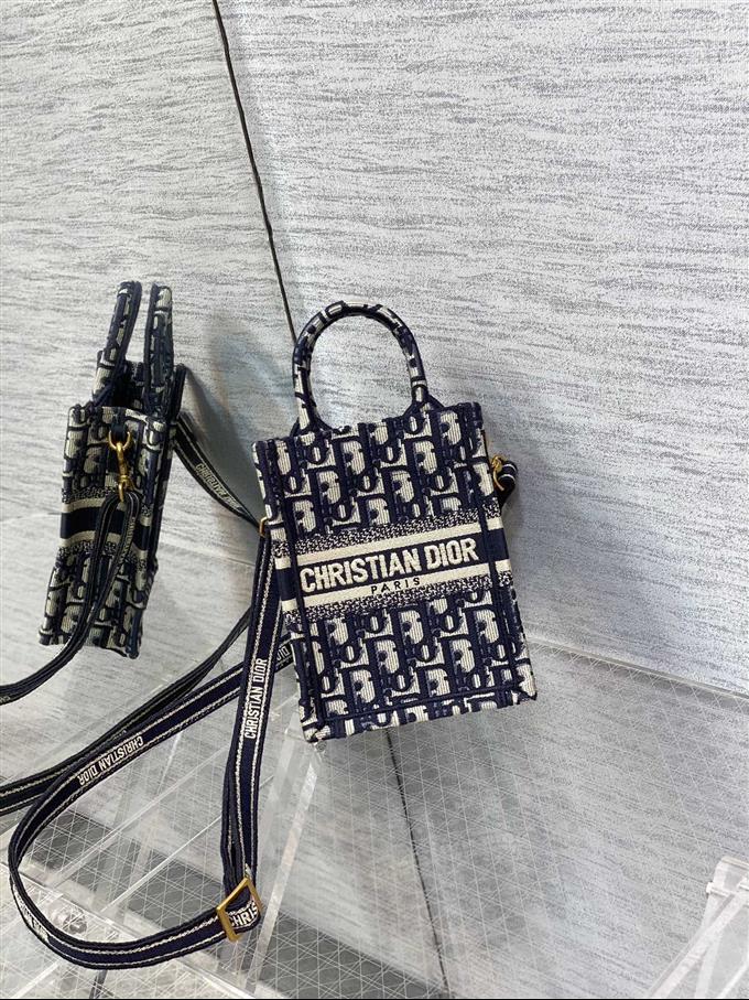 2025228Y380P212210982