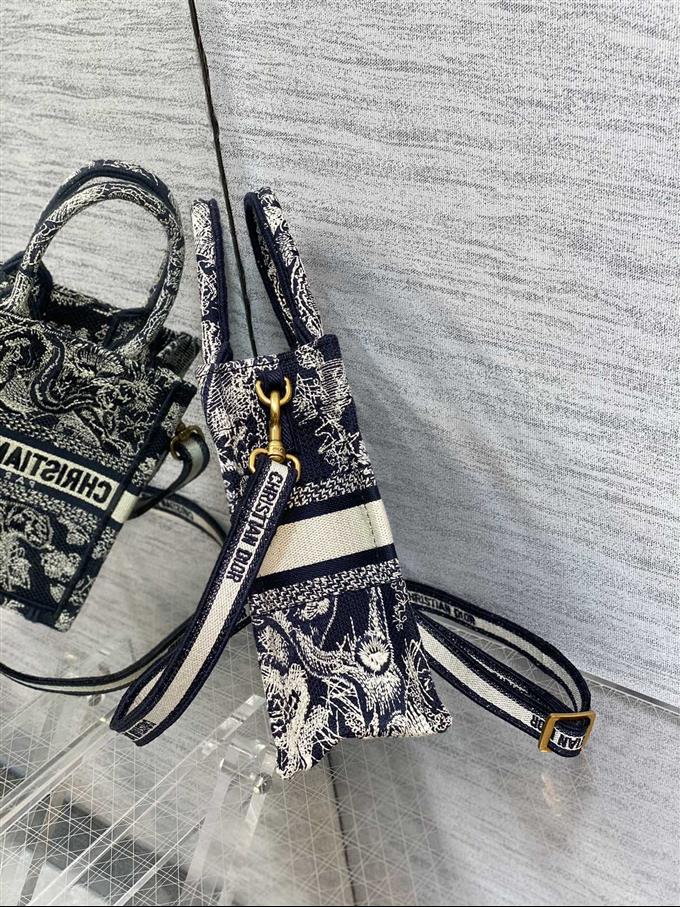 2025228Y380P212211219