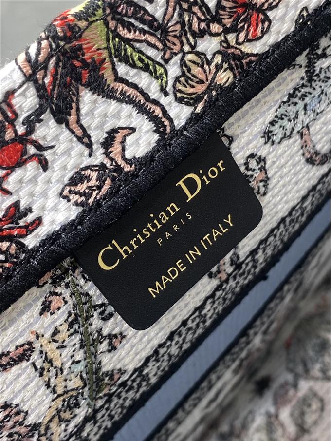 2025228Y450P21215074