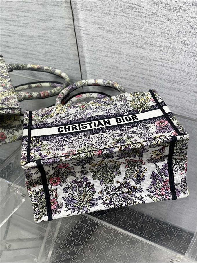 2025228Y450P212150767