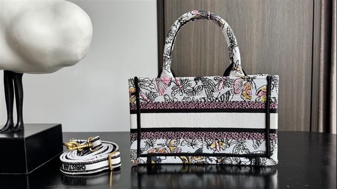 2025228Y480P203759340