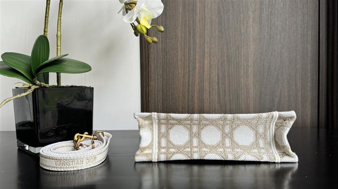 2025228Y480P212212543