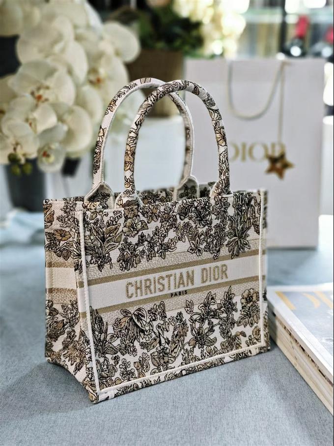 2025228Y500P203831652