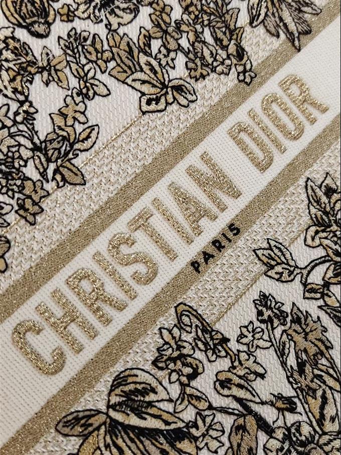 2025228Y500P203831968