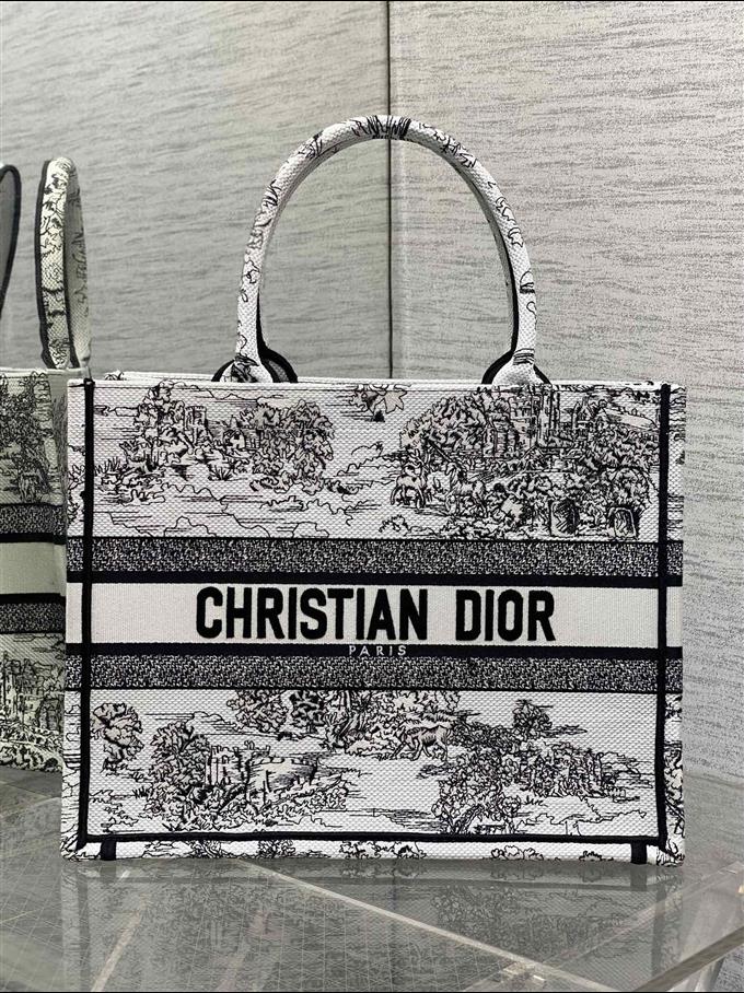 2025228Y500P212152378