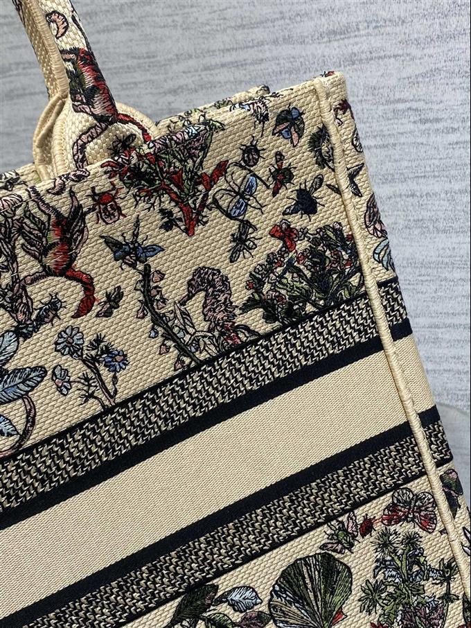 2025228Y500P212152581