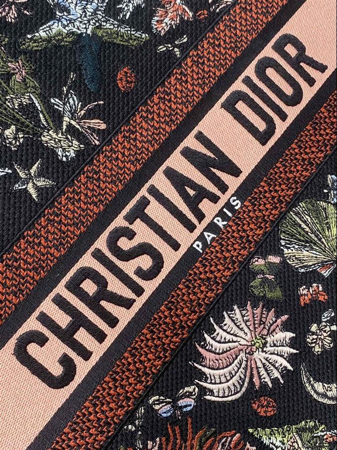 2025228Y500P212152676