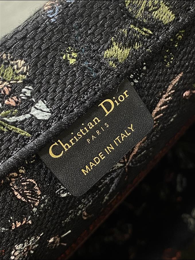 2025228Y500P212152787