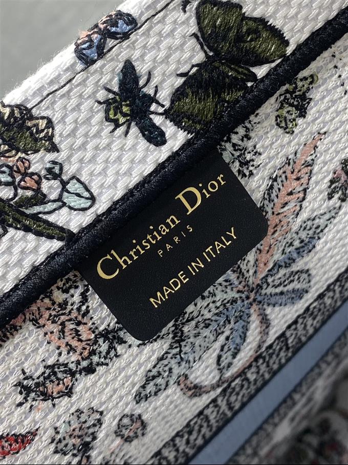 2025228Y500P212152928