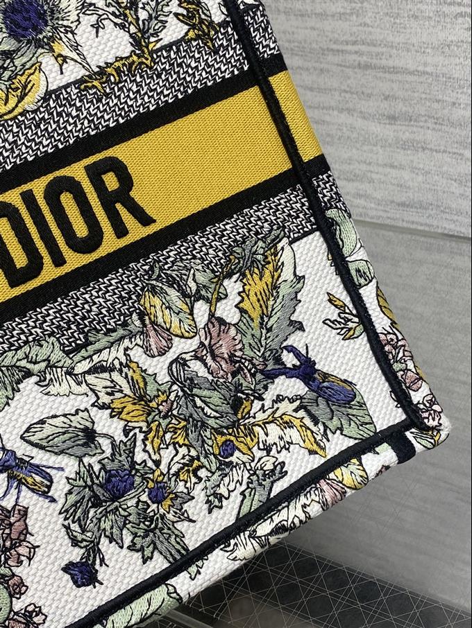 2025228Y500P212152974