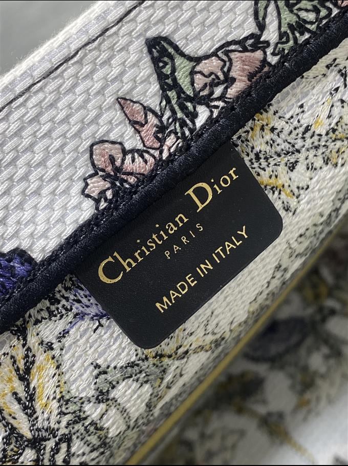 2025228Y500P21215369