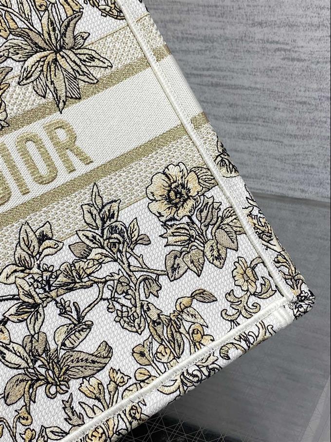 2025228Y500P212154120