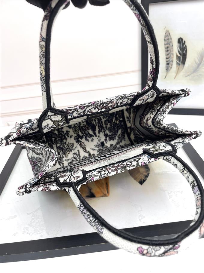 2025228Y550P203749575