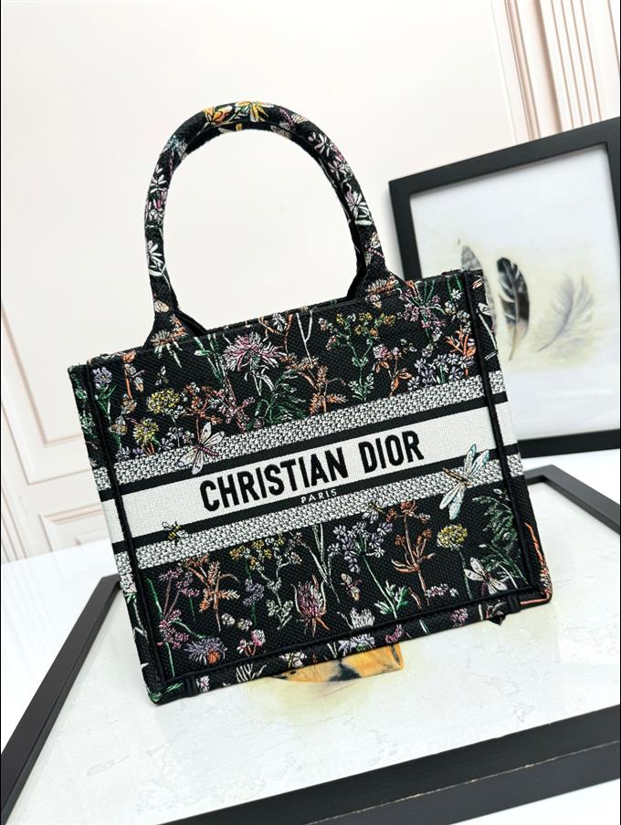 2025228Y550P20375145