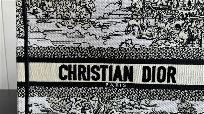 2025228Y550P20383280