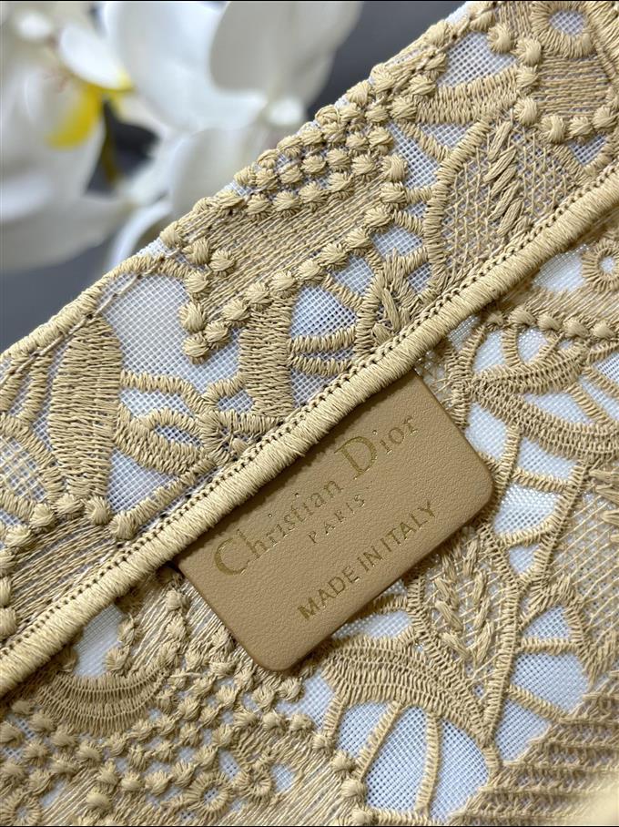 2025228Y550P20384665