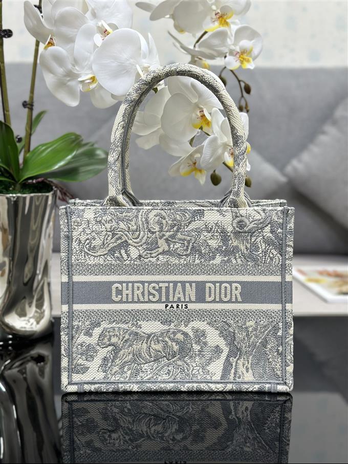 2025228Y550P20385528