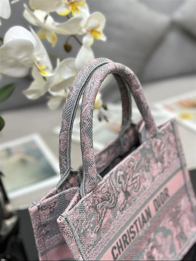 2025228Y550P20386331