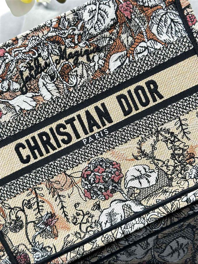 2025228Y550P20387145