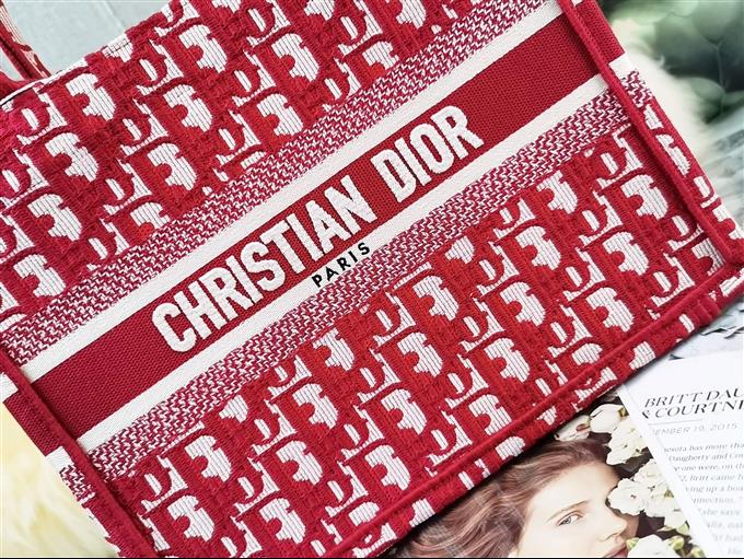 2025228Y550P20388252