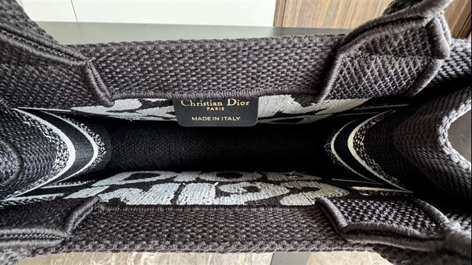 2025228Y550P20388614