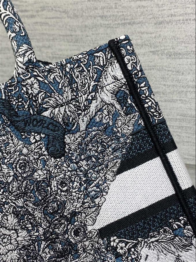 2025228Y550P212136237